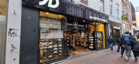 jd sport leiden nederland.